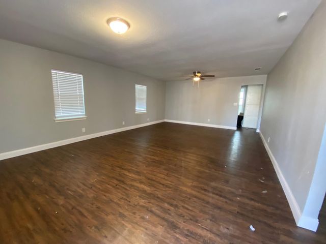 424 Sherman Drive, Pottsboro, TX 75076