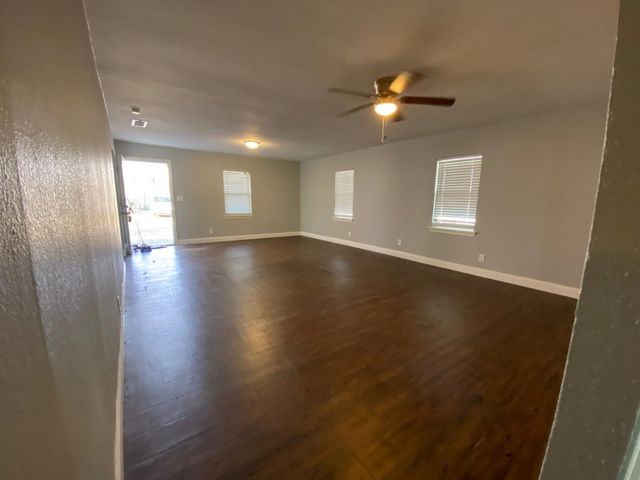 424 Sherman Drive, Pottsboro, TX 75076