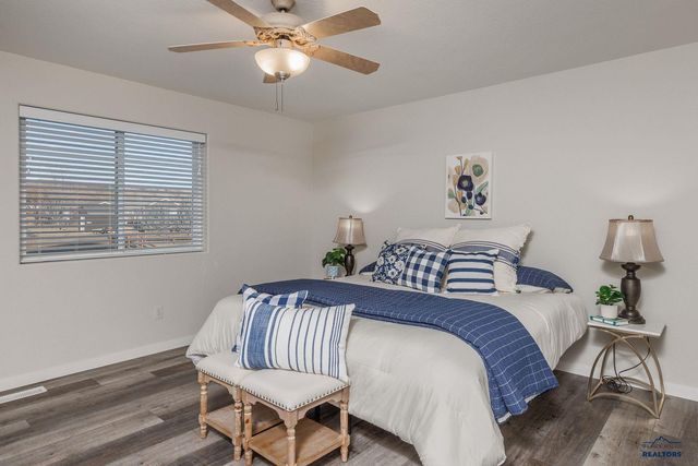 2714 WILDHORSE DR, Rapid City, SD 57703