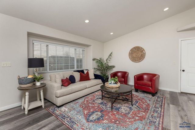 2714 WILDHORSE DR, Rapid City, SD 57703