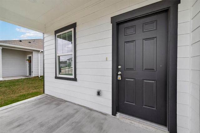 31247 Williams Landing St, Waller, TX 77484