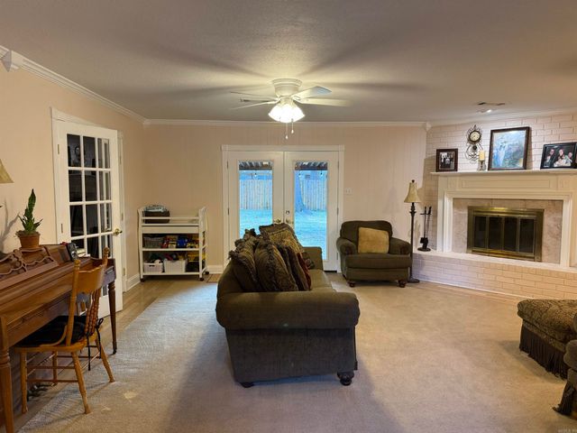 1115 Salem Road, Conway, AR 72034