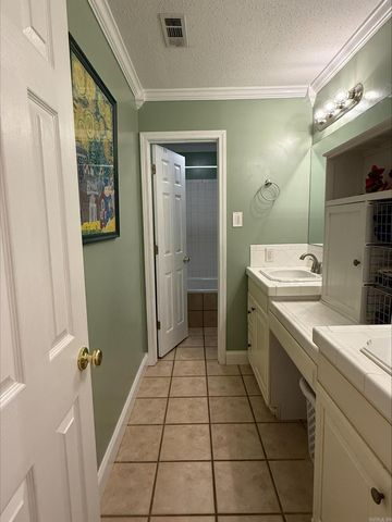 1115 Salem Road, Conway, AR 72034