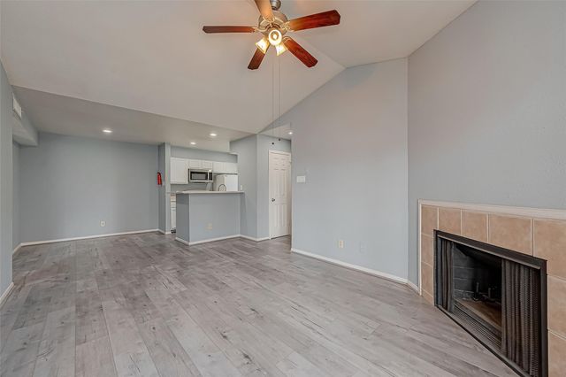 14600 Fonmeadow Drive 107, Houston, TX 77035