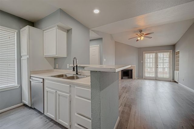 14600 Fonmeadow Drive 107, Houston, TX 77035