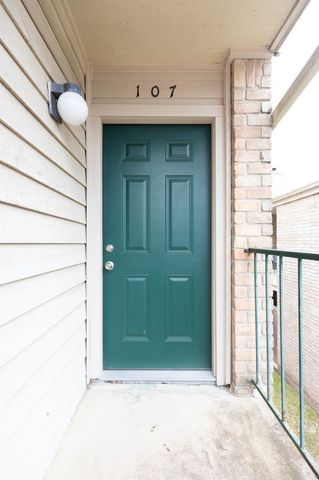 14600 Fonmeadow Drive 107, Houston, TX 77035