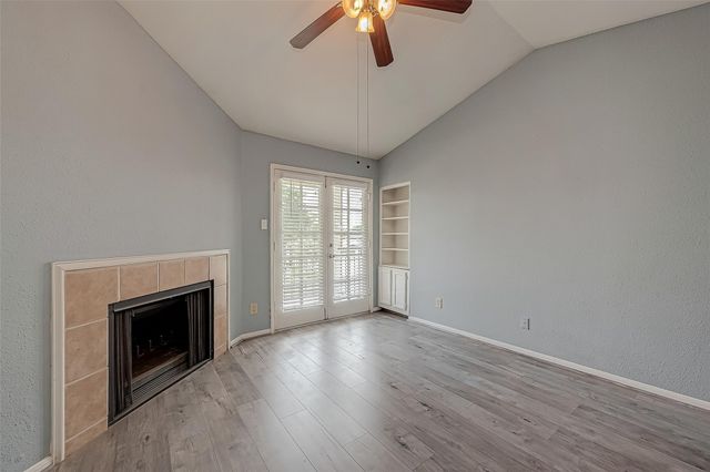 14600 Fonmeadow Drive 107, Houston, TX 77035