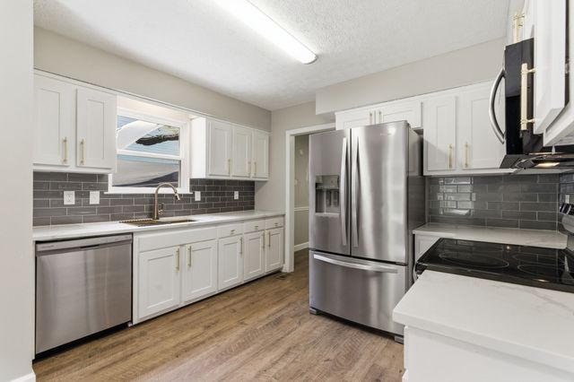 3056 Reelfoot Dr, Nashville, TN 37214