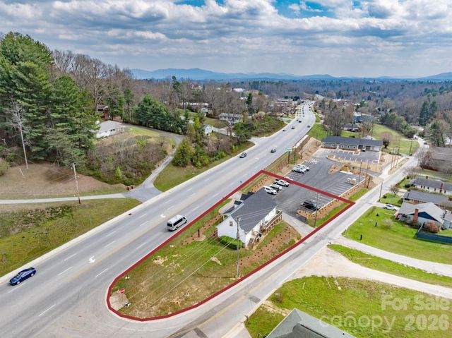 396 New Leicester Highway, Asheville, NC 28806