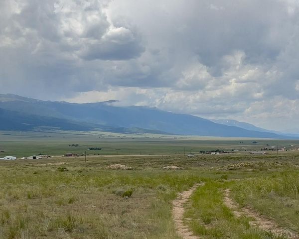 1605 County Rd 243, Westcliffe, CO 81252