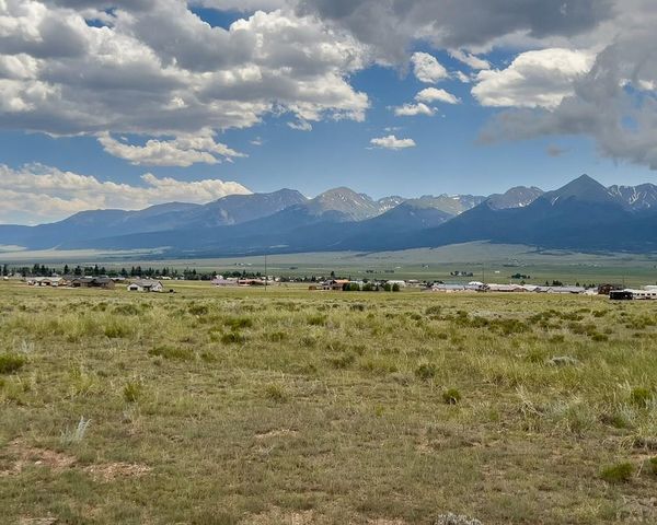 1605 County Rd 243, Westcliffe, CO 81252