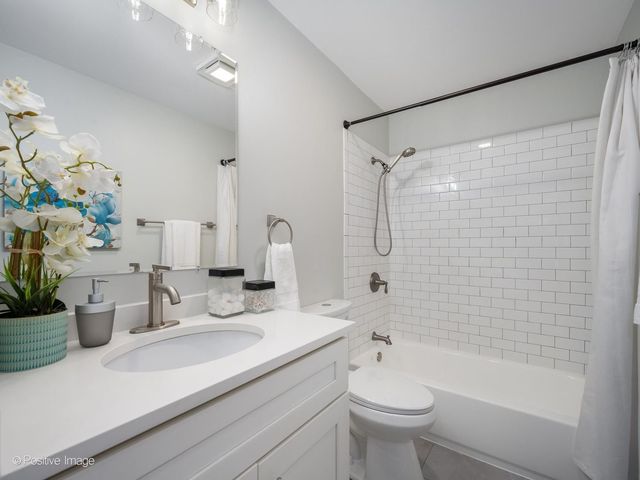18011 GREENVIEW Terrace, Country Club Hills, IL 60478