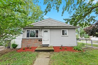 20410 Woodward Street, Clinton Charter Township, MI 48035