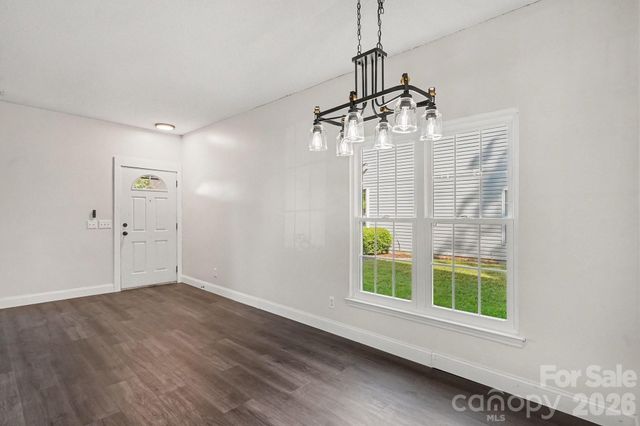 8041 Stoneham Court, Charlotte, NC 28105