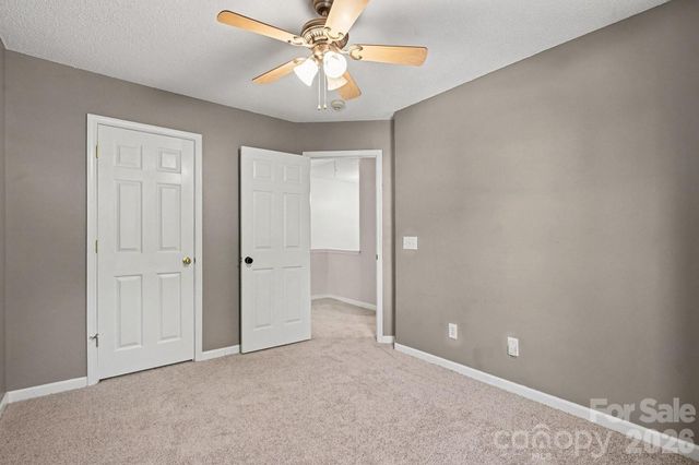 8041 Stoneham Court, Charlotte, NC 28105