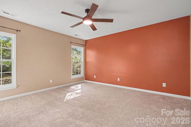 8041 Stoneham Court, Charlotte, NC 28105