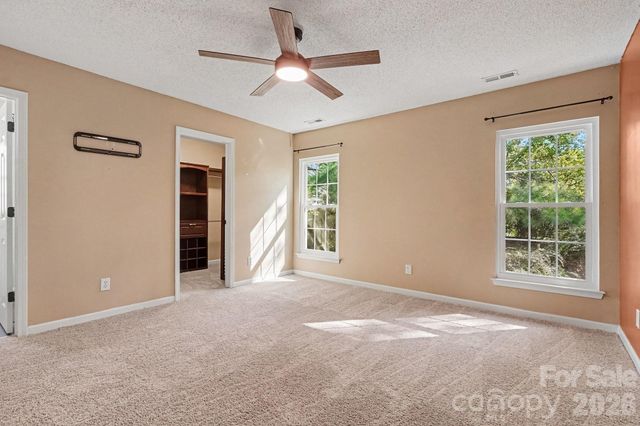 8041 Stoneham Court, Charlotte, NC 28105