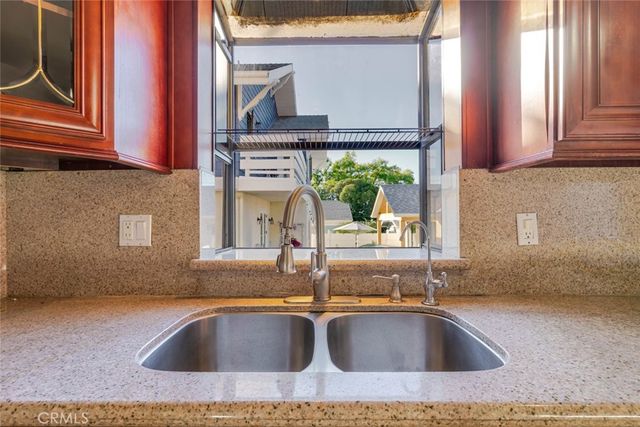 1221 Wesley Avenue, Pasadena, CA 91104