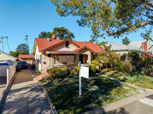 1221 Wesley Avenue, Pasadena, CA 91104