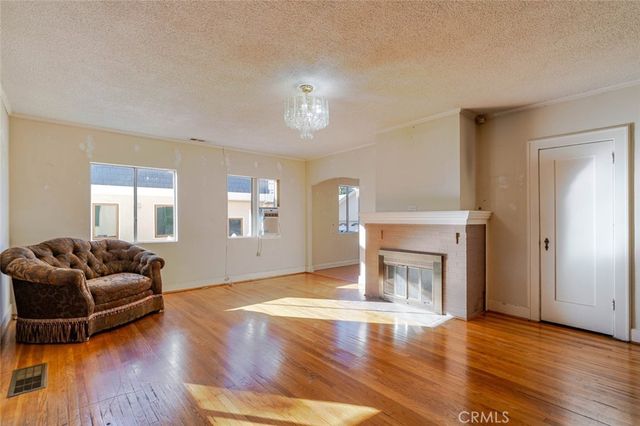 1221 Wesley Avenue, Pasadena, CA 91104