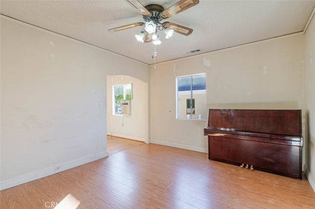 1221 Wesley Avenue, Pasadena, CA 91104