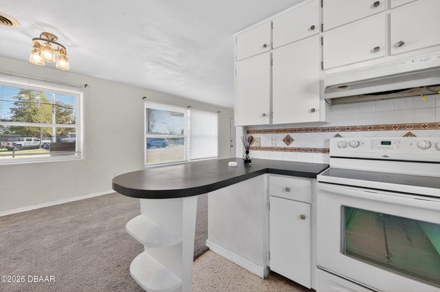 123 W Ocean Avenue, Edgewater, FL 32132