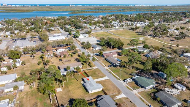 123 W Ocean Avenue, Edgewater, FL 32132