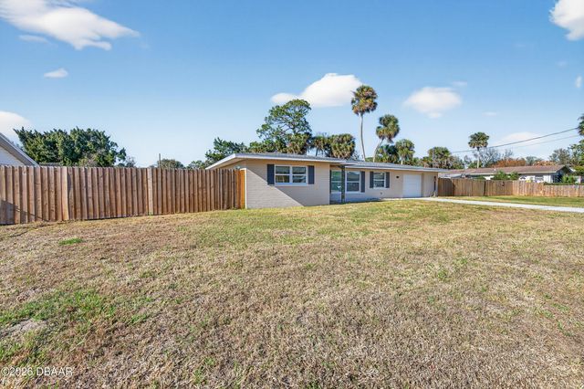 123 W Ocean Avenue, Edgewater, FL 32132