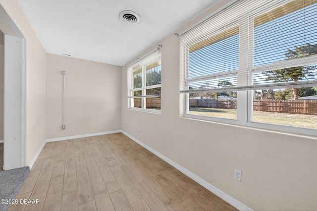 123 W Ocean Avenue, Edgewater, FL 32132