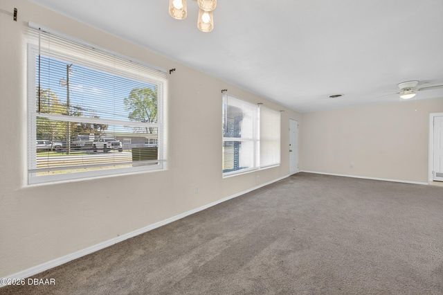 123 W Ocean Avenue, Edgewater, FL 32132