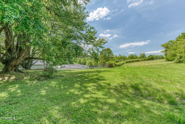 16905 Kingsport Highway, Fall Branch, TN 37656