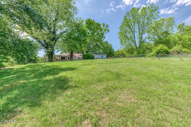 16905 Kingsport Highway, Fall Branch, TN 37656