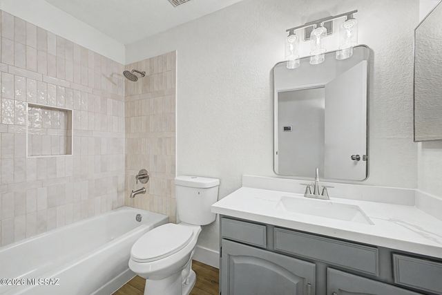 2690 W Camino Del Venegas, Tucson, AZ 85742