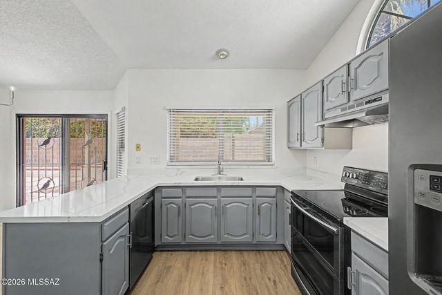 2690 W Camino Del Venegas, Tucson, AZ 85742