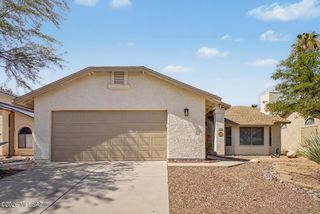 2690 W Camino Del Venegas, Tucson, AZ 85742