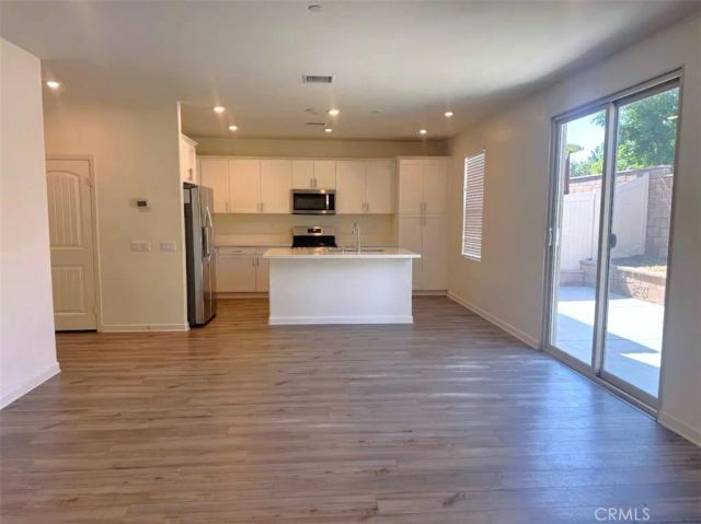 1014 W Buttercup, Rialto, CA 92376