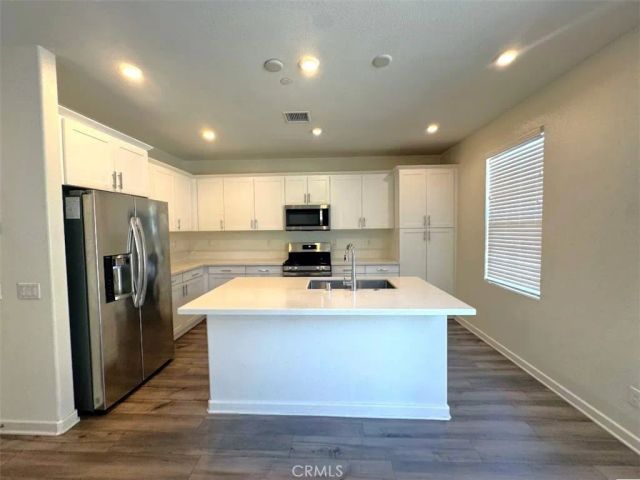 1014 W Buttercup, Rialto, CA 92376