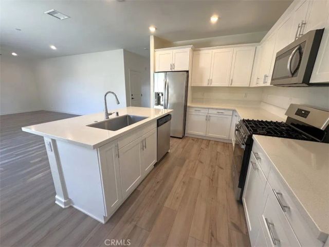 1014 W Buttercup, Rialto, CA 92376