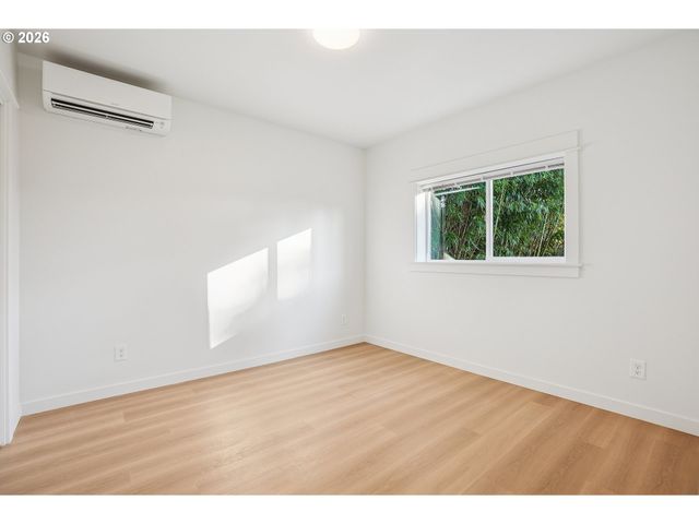 9998 Se Amherst St, Clackamas, OR 97015