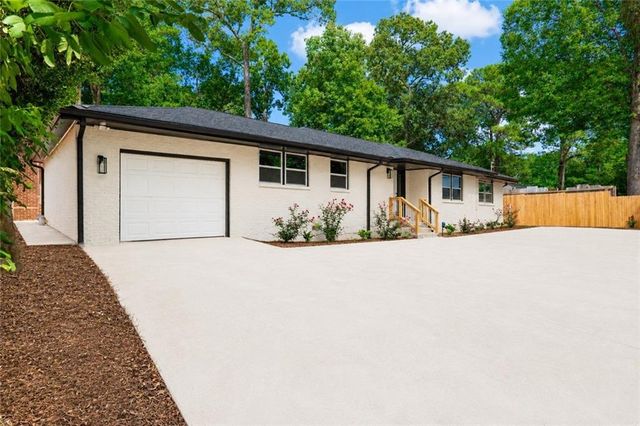 3154 N Druid Hills Road, Decatur, GA 30033