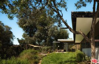 1531 N Tigertail Road, Los Angeles, CA 90049