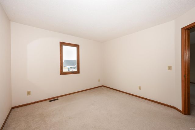 3006 Cumberland Way, Huntington, IN 46750