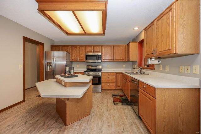 3006 Cumberland Way, Huntington, IN 46750