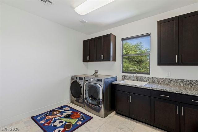 47 Pristine Glen Street, Las Vegas, NV 89135