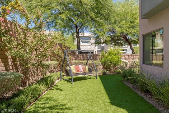 47 Pristine Glen Street, Las Vegas, NV 89135