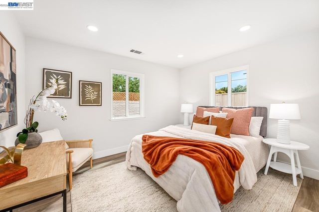 1205 Marguerite St, Livermore, CA 94550