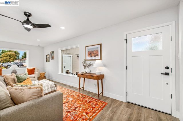 1205 Marguerite St, Livermore, CA 94550