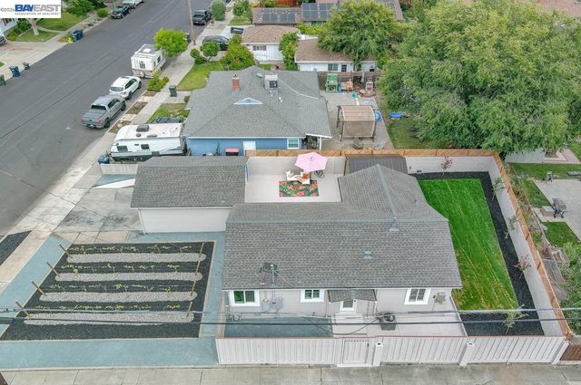 1205 Marguerite St, Livermore, CA 94550
