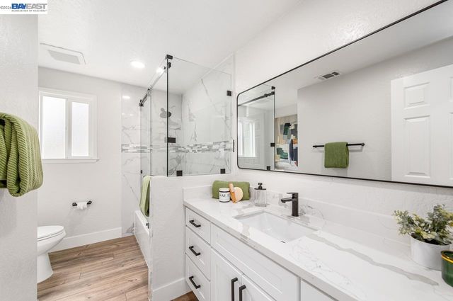 1205 Marguerite St, Livermore, CA 94550