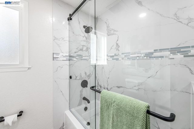 1205 Marguerite St, Livermore, CA 94550